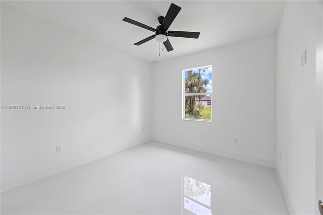 Building Photo - 3111 W 17th St