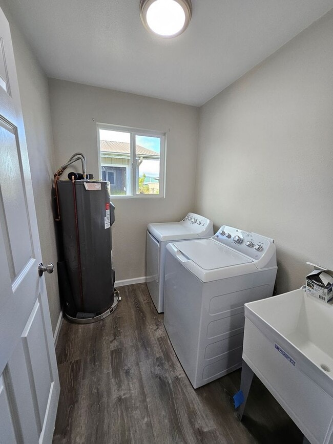 Building Photo - Beautiful 2 bedroom 1 bath home in Waimeaa