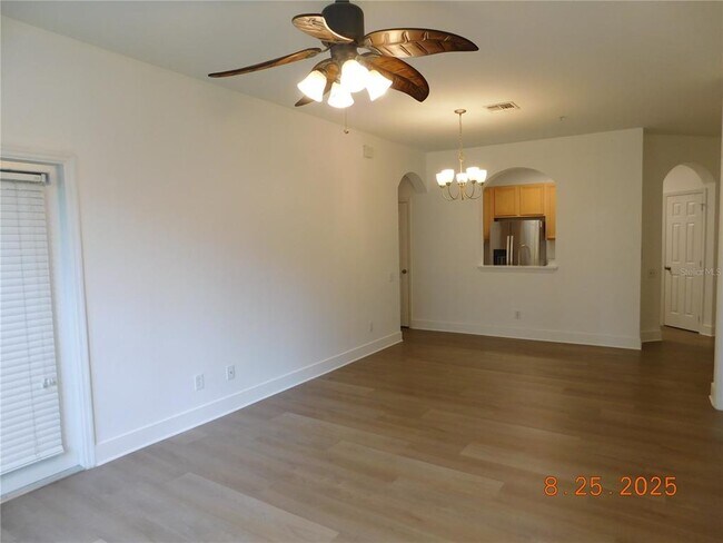 Building Photo - 6100 Stevenson Dr
