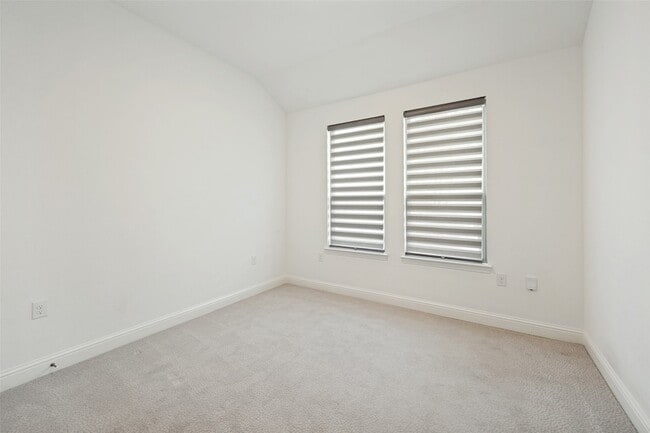 Building Photo - 4565 Stone Valley Trl