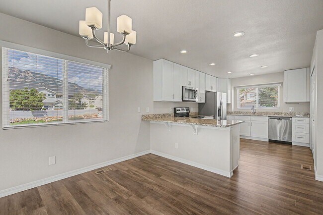 Building Photo - 1005 Scarlet Oak Dr