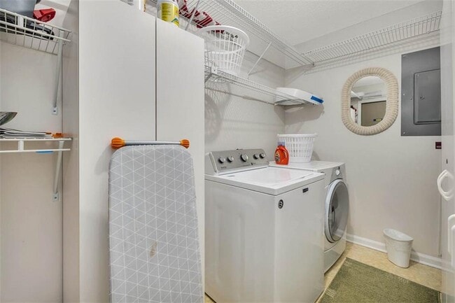 Building Photo - 310 Brockinton Marsh