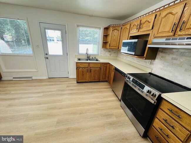 Building Photo - 2510 Davidsonville Rd