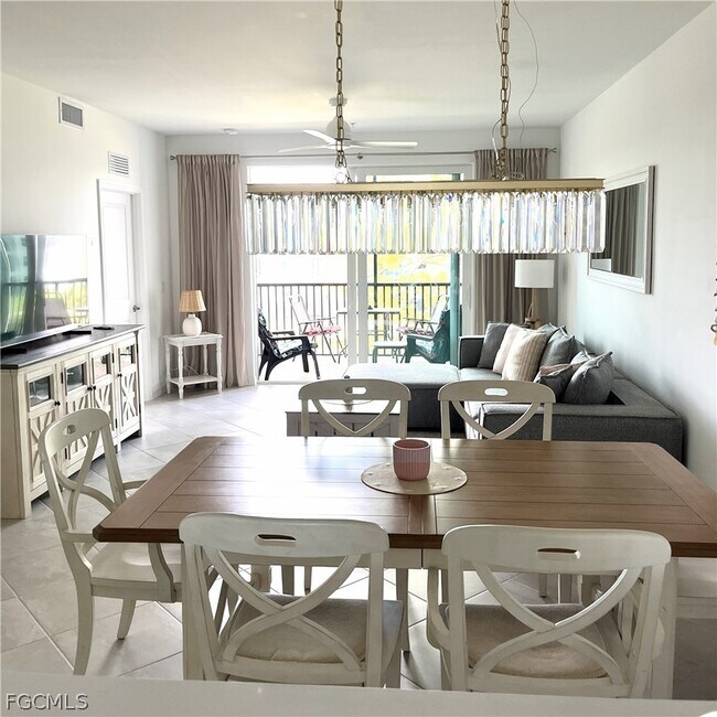 Building Photo - 18451 Copperhead Dr