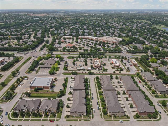 Building Photo - 3012 Gaylord Dr