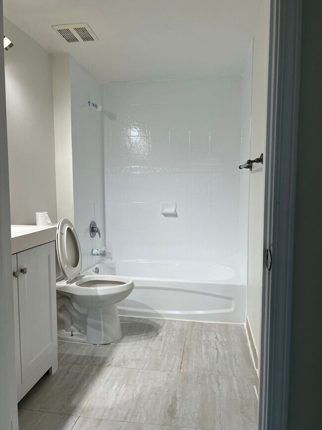 Building Photo - 11060 SW 196th St