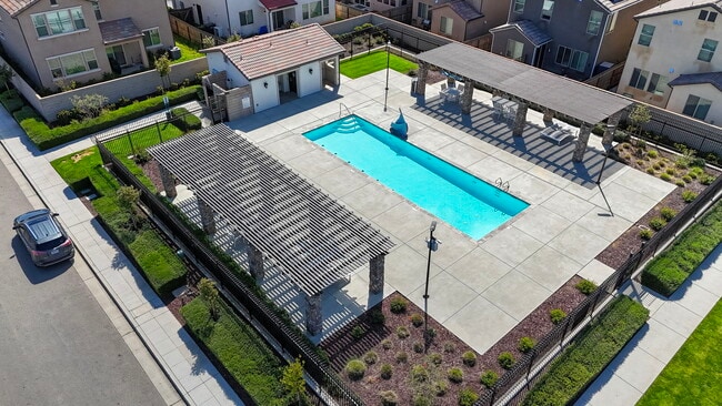 Building Photo - 2815 N Leya Dr