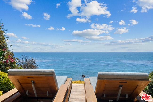 Building Photo - 31824 Seafield Dr