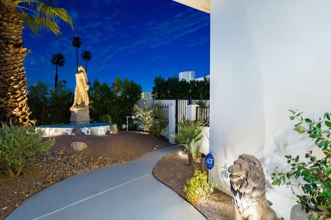 Building Photo - 74775 Del Coronado Dr