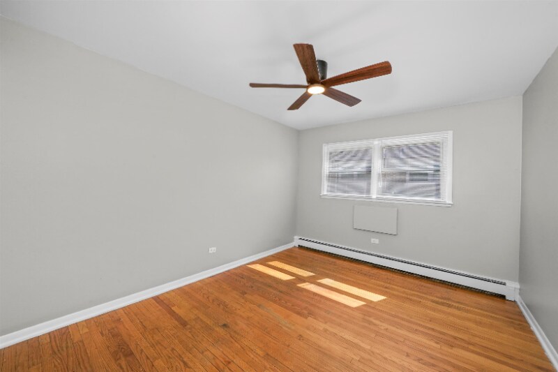 Building Photo - 8917 S Cottage Grove Ave