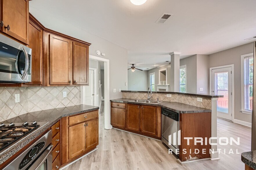 Building Photo - 1812 Patterson Mill Way