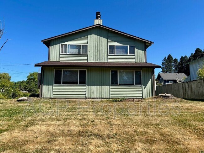 Building Photo - 1701 Cowgill Ave
