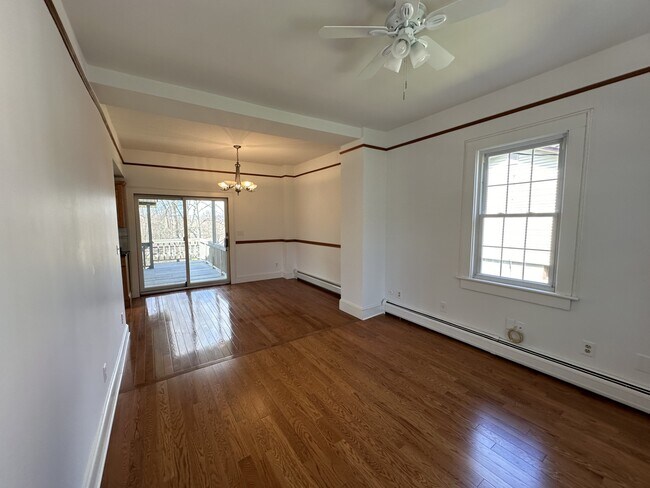 Building Photo - 138 New York Ave