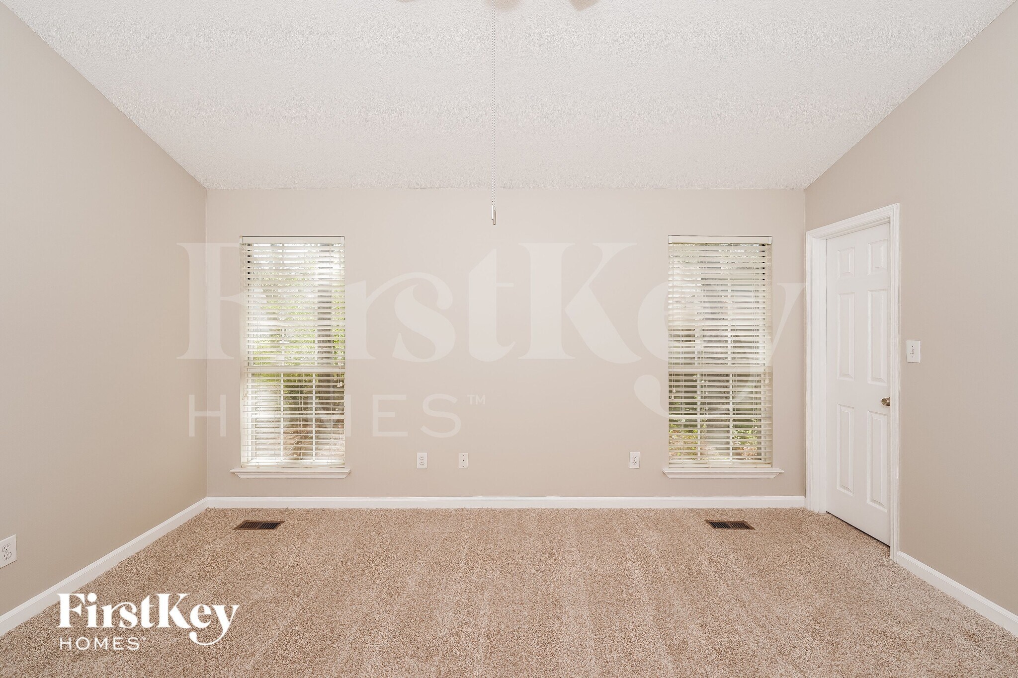 Building Photo - 6768 Crossbrook Ln