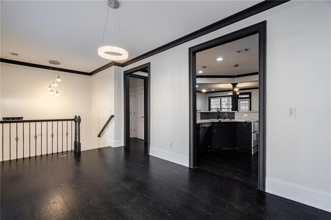 Building Photo - 2767 Durham Dr NE