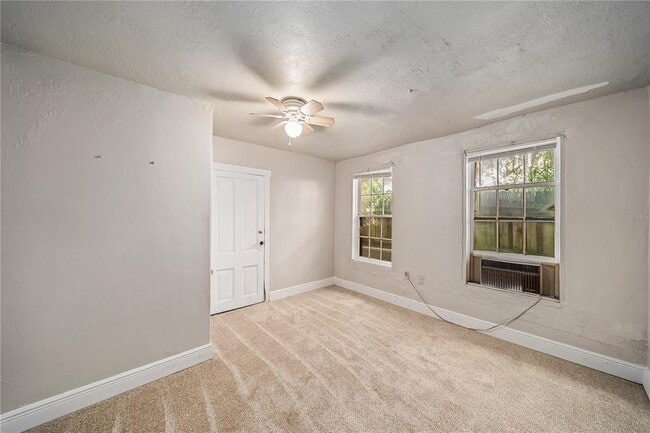 Building Photo - 2113 Harrison Ave