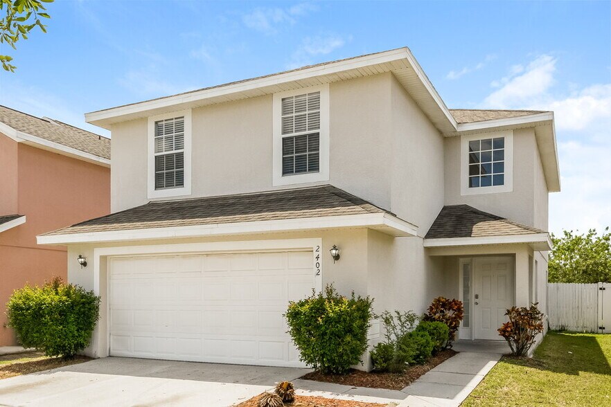 Building Photo - 2402 Ashecroft Dr