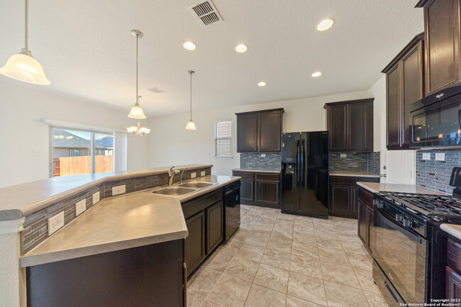 Building Photo - 8307 Pioneer Fld
