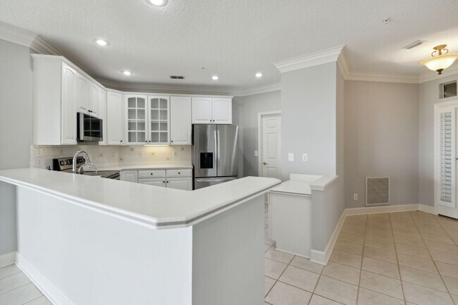 Building Photo - Amelia Island Ocean Front Condo