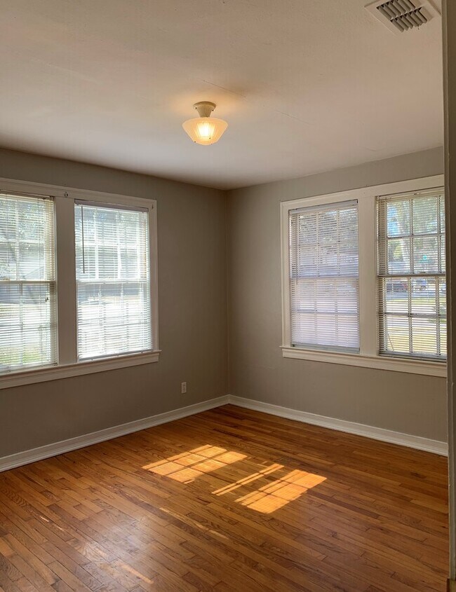 Building Photo - Charming Corner-Lot Home with Huge Fenced Yard & Detached Garage