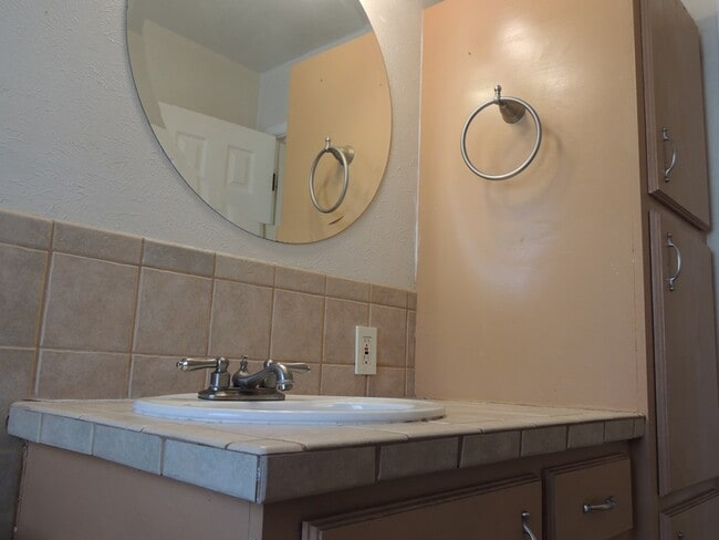 Building Photo - 1813 Petroleum Dr