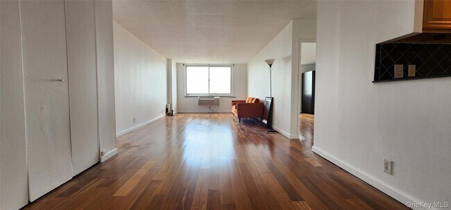 Building Photo - 118-17 Union Tpke Un