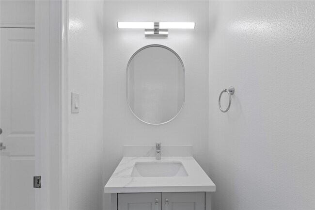 Building Photo - 6000 Reims Rd