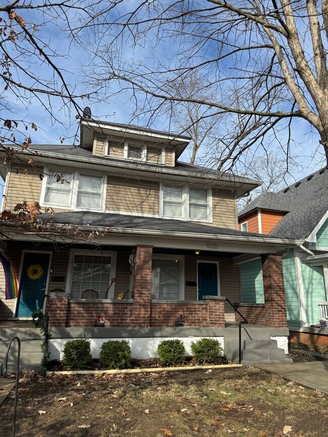 Building Photo - 1318 N Parker Ave