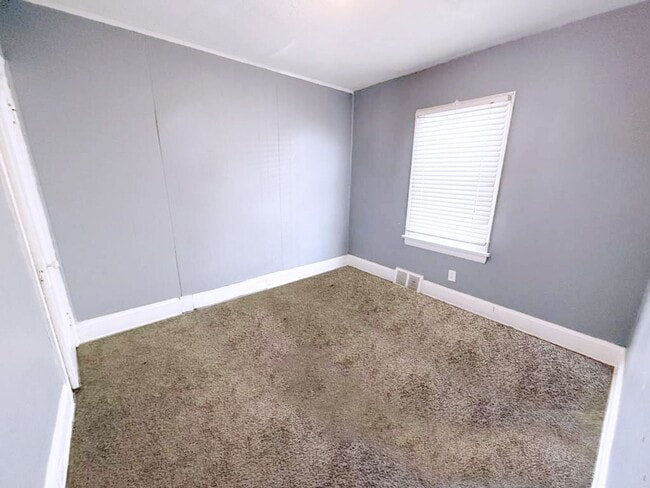 Building Photo - 3 BED 1 BATH SINGLE FAMILY HOME IN MT PLEASANT