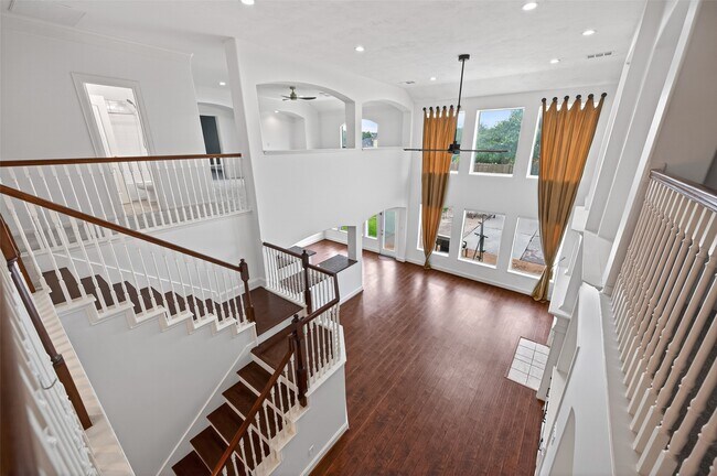 Building Photo - 26210 Cloverland Park Ln