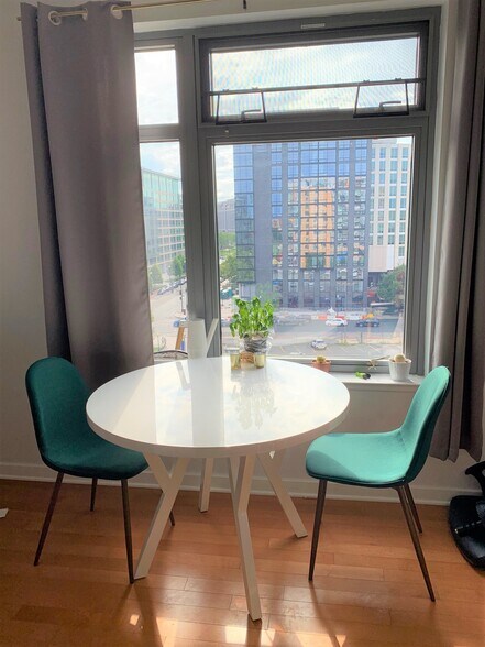 Building Photo - 475 K Street Northwest