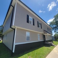 Building Photo - 103 White St