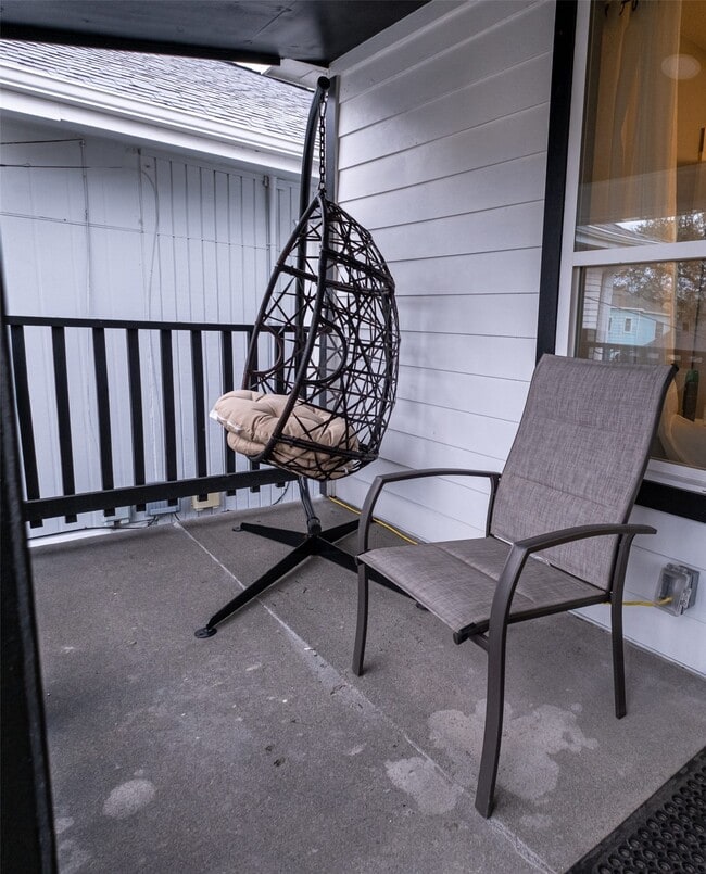 Building Photo - 4017 M Ave