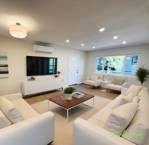 Primary Photo - 665-669 Townsite Dr