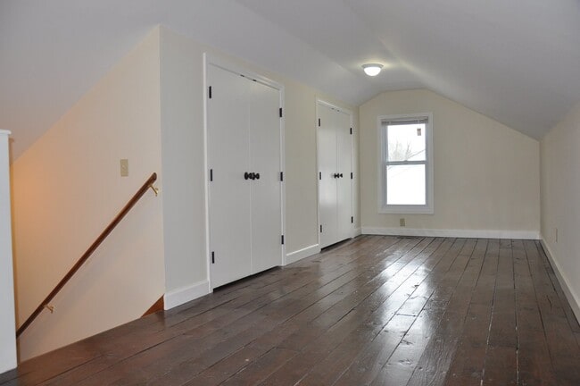 Building Photo - 520 Addison Ave