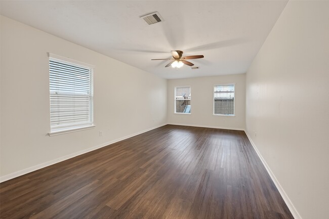 Building Photo - 22106 Galapagos Ct