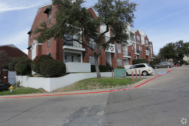 Building Photo - Hidden Ridge Apartments