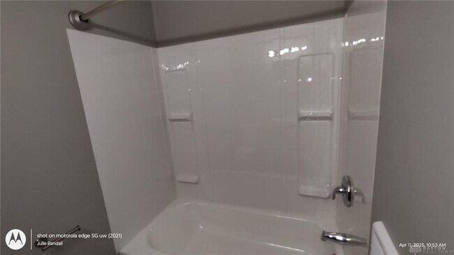 Building Photo - 4627 Far Hills Ave