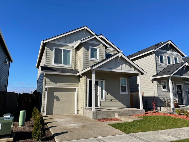 Building Photo - BEAUTIFUL 3 Bedroom 2.5 Bath Home! High Ce...
