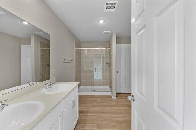 Building Photo - 8213 Red Spruce St