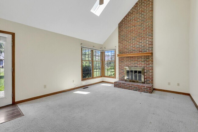 Building Photo - 7641 Finbarr Ct