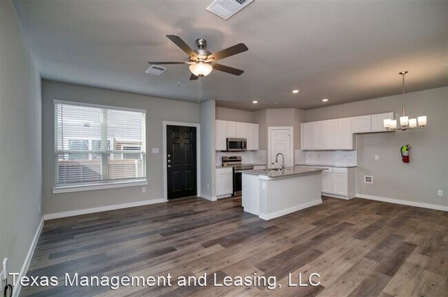 Building Photo - 735 Harvest Moon Dr