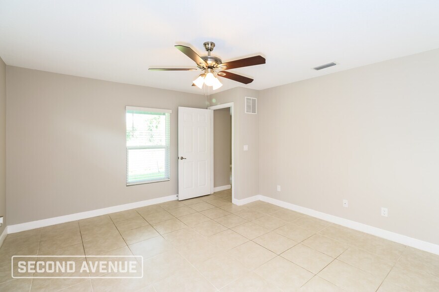 Building Photo - 1222 Alcazar St SE