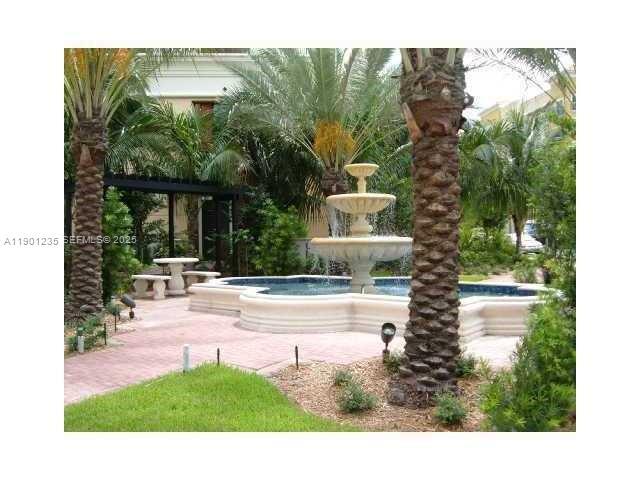 Building Photo - 888 Douglas Rd