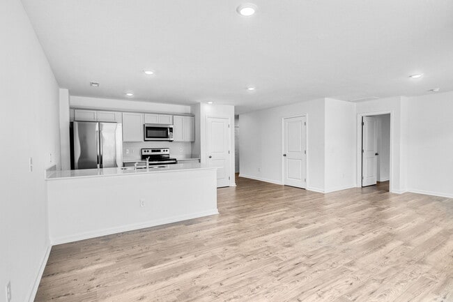Building Photo - 1248 Cherry Grv