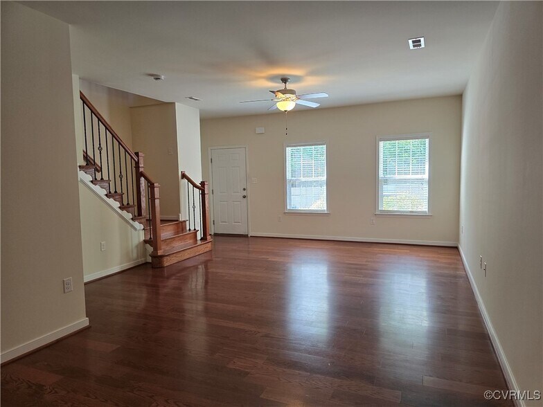 Building Photo - 7417 Pebble Lake Dr