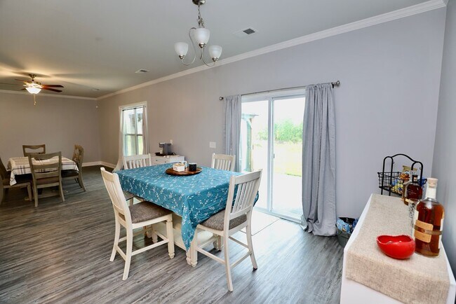 Building Photo - 525 Kittiwake Ln