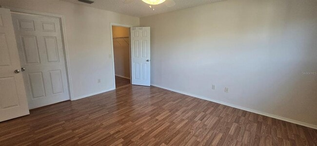 Building Photo - 2419 Southern Oak St