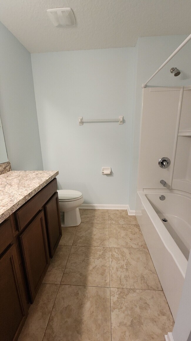 Building Photo - 318 Mystic Castle Dr