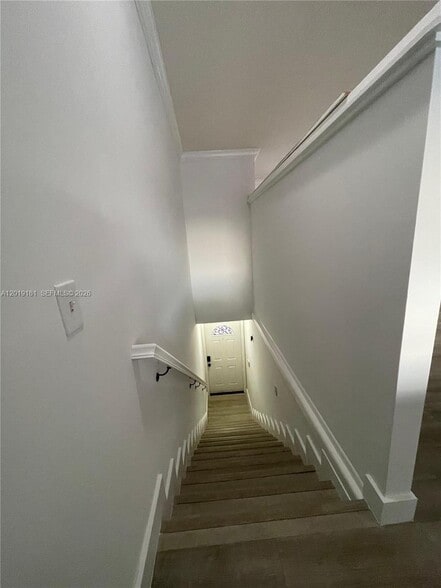 Building Photo - 3375 W 76th St